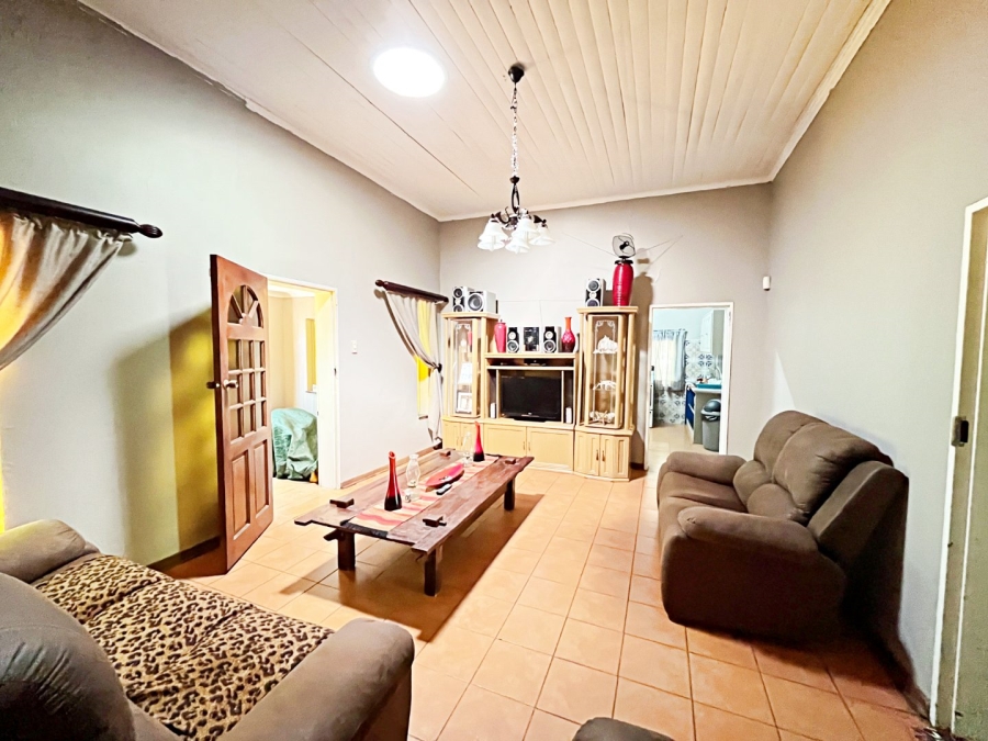 Commercial Property for Sale in Broederstroom North West